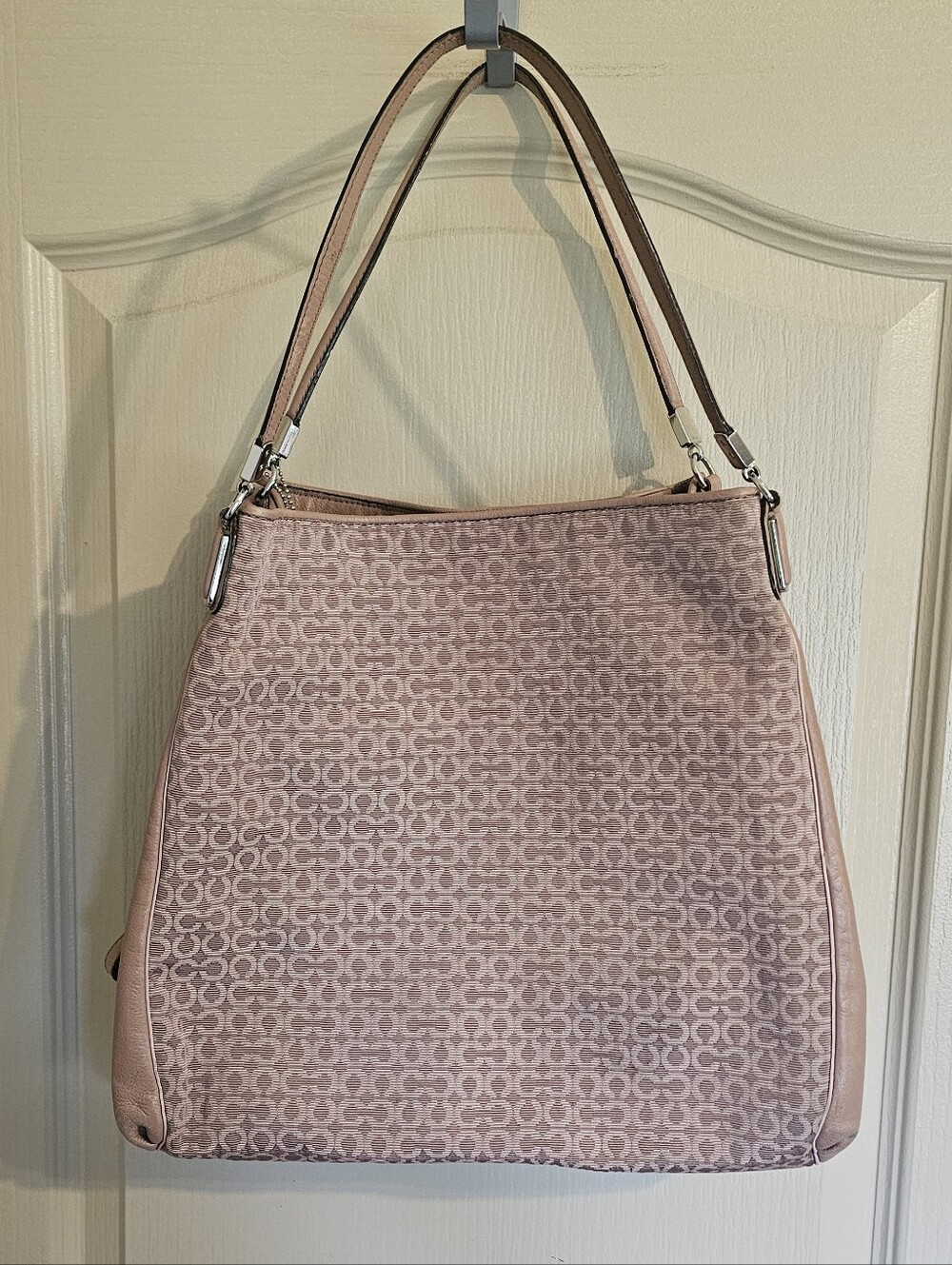 Coach Madison Pink Tearose Phoebe Op Art Needlepoint Handbag 3 Large Compartment